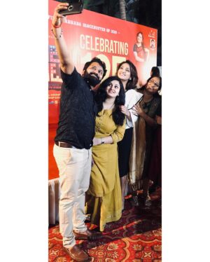 Hariprriya Instagram - Happy happy happiest birthday Guru! 🤗 
Very proud of all your achievements. May you achieve even more and continue to spread happiness to everyone around you. May your life be filled with many more sweet moments 🥰 @rishabshettyofficial
