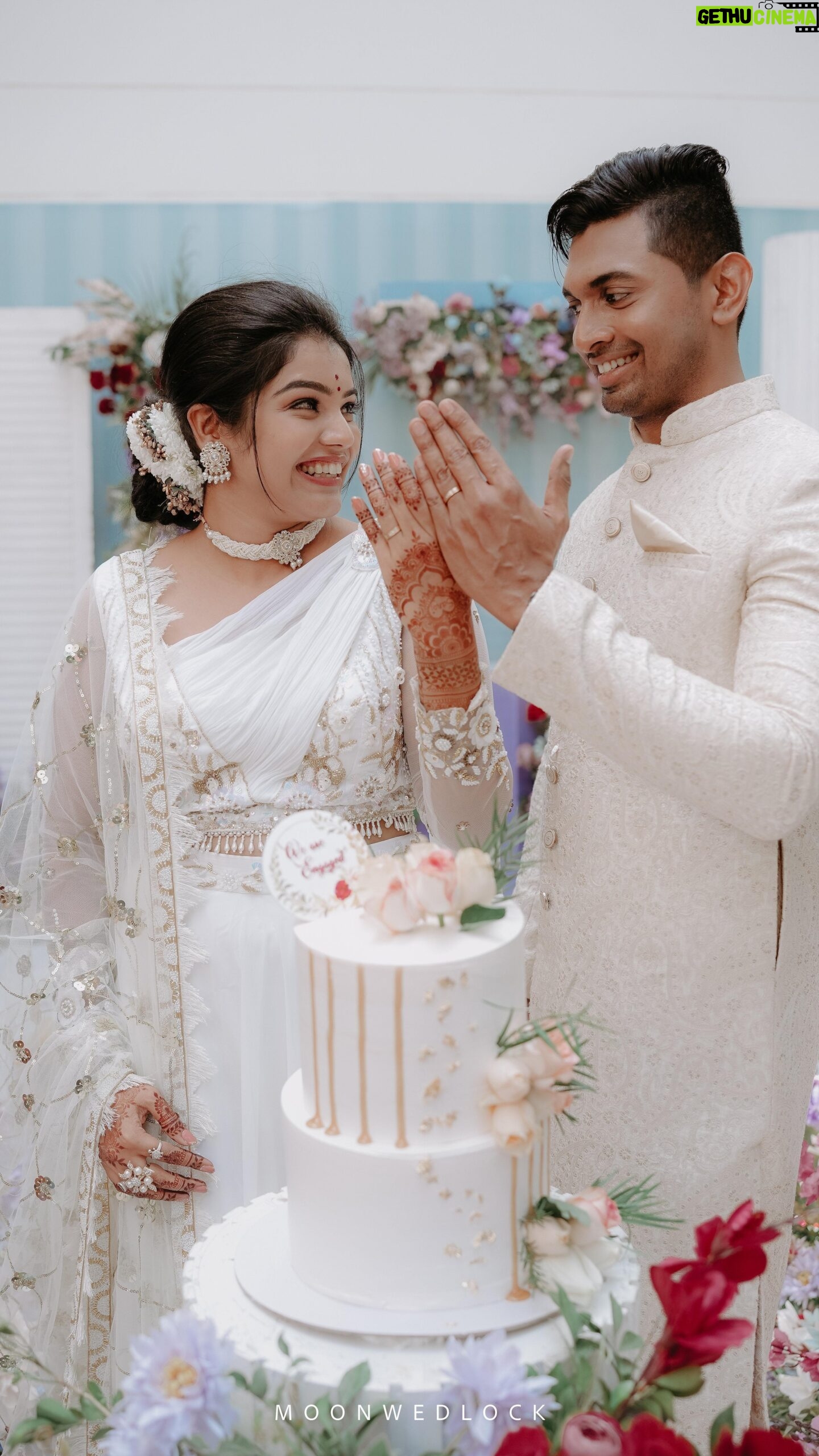 Haritha Nair - 7.8K Likes - Always wanted to do the first look video🙈 Turned out to be the best😋
Head over to my youtube channel for a sneak peak to our Engagement Day
Have a bunch of people to thank!!
Decor and event planner - @red_dot_events
Makeup and hair- @rechusajeemakeupartist
Photography- @moonwedlock
My outfit- @lizcreationsboutique