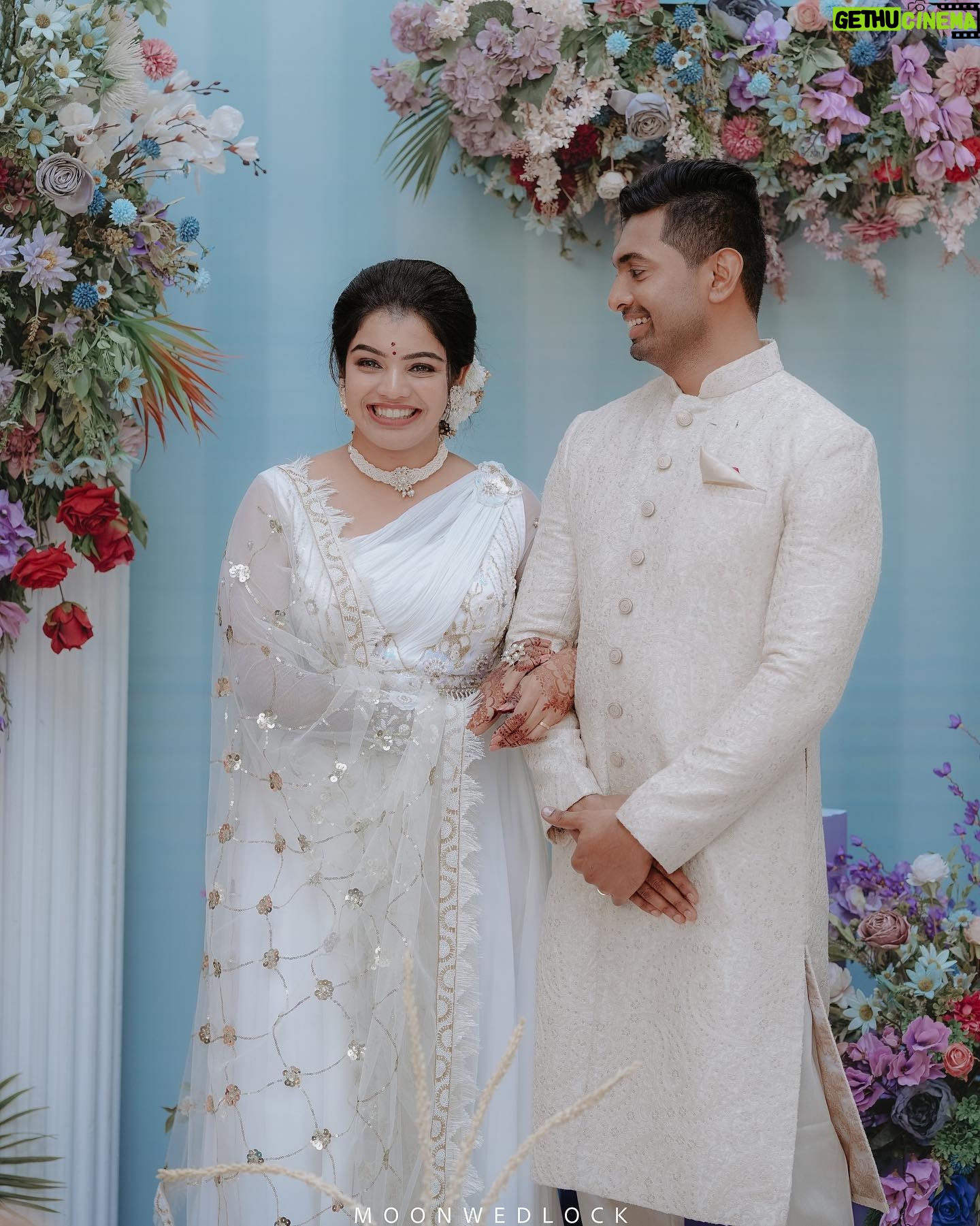 Haritha Nair - 9K Likes - 11-02-2024🫶🏻💞
Decor- @red_dot_events
Photography- @moonwedlock
Makeup- @rechusajeemakeupartist
Outfit- @lizcreationsboutique