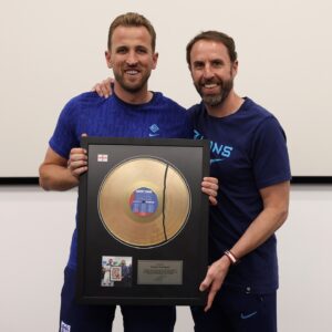 Harry Kane Instagram - Boss. Thank you for everything you have done for me and our country! You have been one of England’s greatest ever managers and it has been a pleasure to have served as your captain throughout. You helped our nation connect and believe in our team again. 

There have been so many highlights and we’ve made memories together that will last forever! Good luck with your next chapter and I’m sure we’ll see each other around. Thanks Boss!