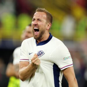 Harry Kane Instagram - Ready to give it absolutely everything 🦁🦁🦁