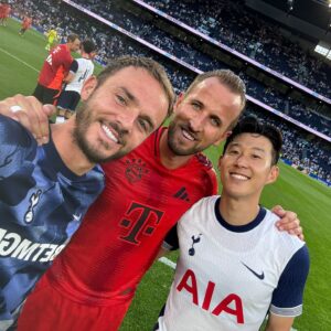 Harry Kane Instagram - Great day seeing old friends 😍