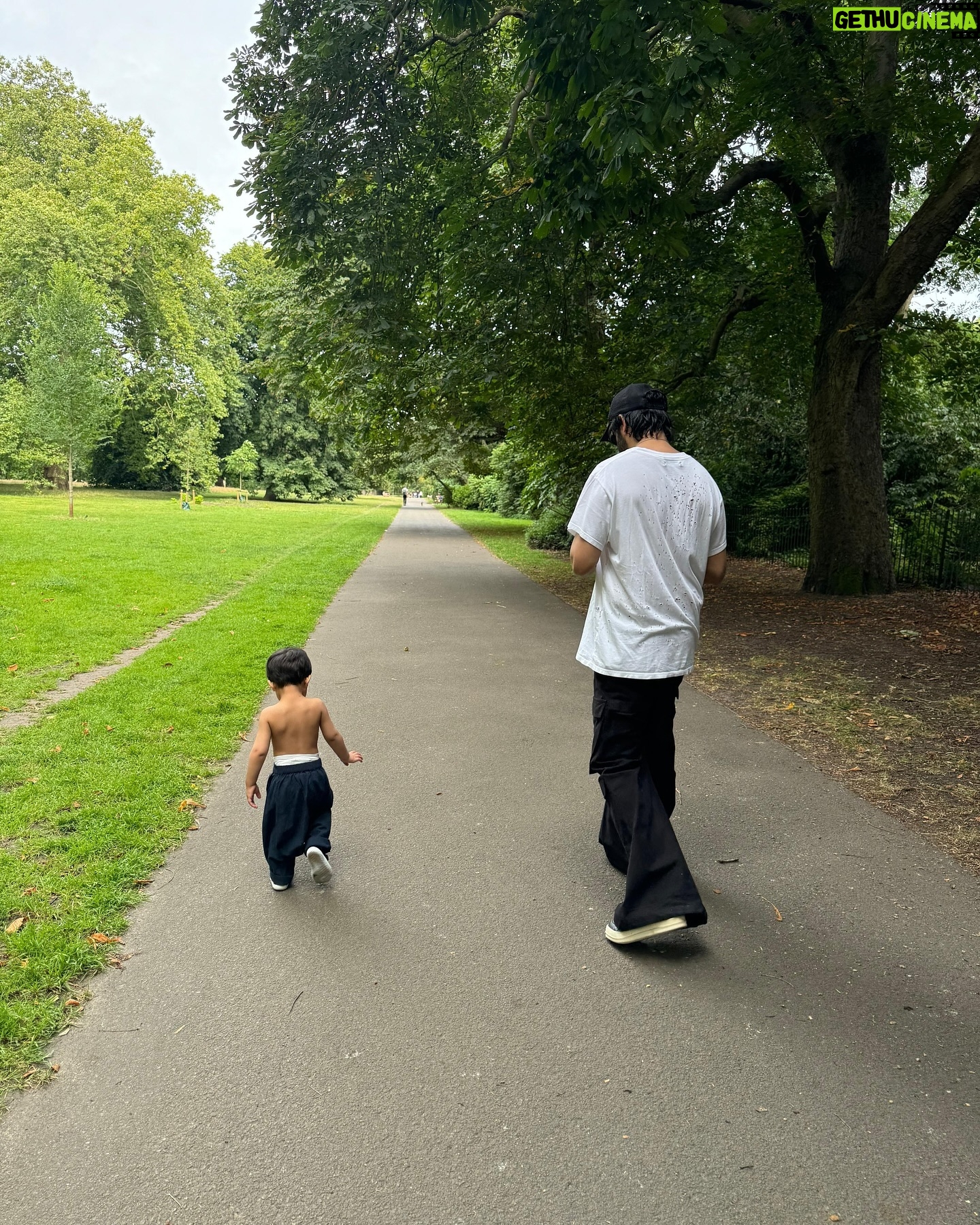Harshvardhan Kapoor - 19.3K Likes - Stroll in the park with VKA