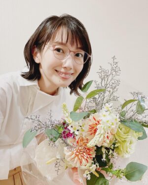 Haru Instagram - パリミキの新しいCMが公開されています。
ミキのお二人ととっても楽しい撮影でした。
メイキングなどもぜひご覧ください。
また素敵な眼鏡と出会えました。