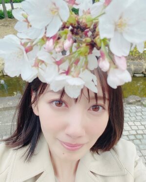 Haru Instagram - 桜の見頃も終わりつつ。
わたしのお嫁くんの放送スタートまで1週間となりましたよ。
雨も多かったけど、
皆さんは楽しいお花見できました？？