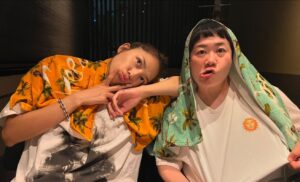 Haruna Kondo Instagram - ※
藤井風さんの日産スタジアムライブ
Fujii Kaze Stadium Live “Feelin' Good”
行かせていただきました☻
春奈ちゃんに誘ってもらって、はじめての
藤井風さんライブ。
気持ちよかったーーーー！！！！！！！！！
何度、素敵だなぁと言ったことか。
めちゃくちゃ楽しかったし、心地よくて、
心に留めておきたい言葉や景色もいっぱいで、
ととのいましたね笑
引き続き、めちゃいい夏をさせてもらってますー。

#春奈ちゃん誘ってくれてまじ
#ありがとんがらし
#☝︎ありがとうの度に春奈ちゃんが言ってた
#最初ツッコんでたけど
#後半は当たり前になってた
#口癖こわい
#川口は春奈
#近藤は春菜
#何枚写真載せるのよ