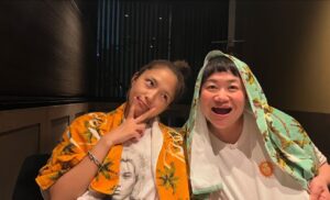 Haruna Kondo Instagram - ※
藤井風さんの日産スタジアムライブ
Fujii Kaze Stadium Live “Feelin' Good”
行かせていただきました☻
春奈ちゃんに誘ってもらって、はじめての
藤井風さんライブ。
気持ちよかったーーーー！！！！！！！！！
何度、素敵だなぁと言ったことか。
めちゃくちゃ楽しかったし、心地よくて、
心に留めておきたい言葉や景色もいっぱいで、
ととのいましたね笑
引き続き、めちゃいい夏をさせてもらってますー。

#春奈ちゃん誘ってくれてまじ
#ありがとんがらし
#☝︎ありがとうの度に春奈ちゃんが言ってた
#最初ツッコんでたけど
#後半は当たり前になってた
#口癖こわい
#川口は春奈
#近藤は春菜
#何枚写真載せるのよ
