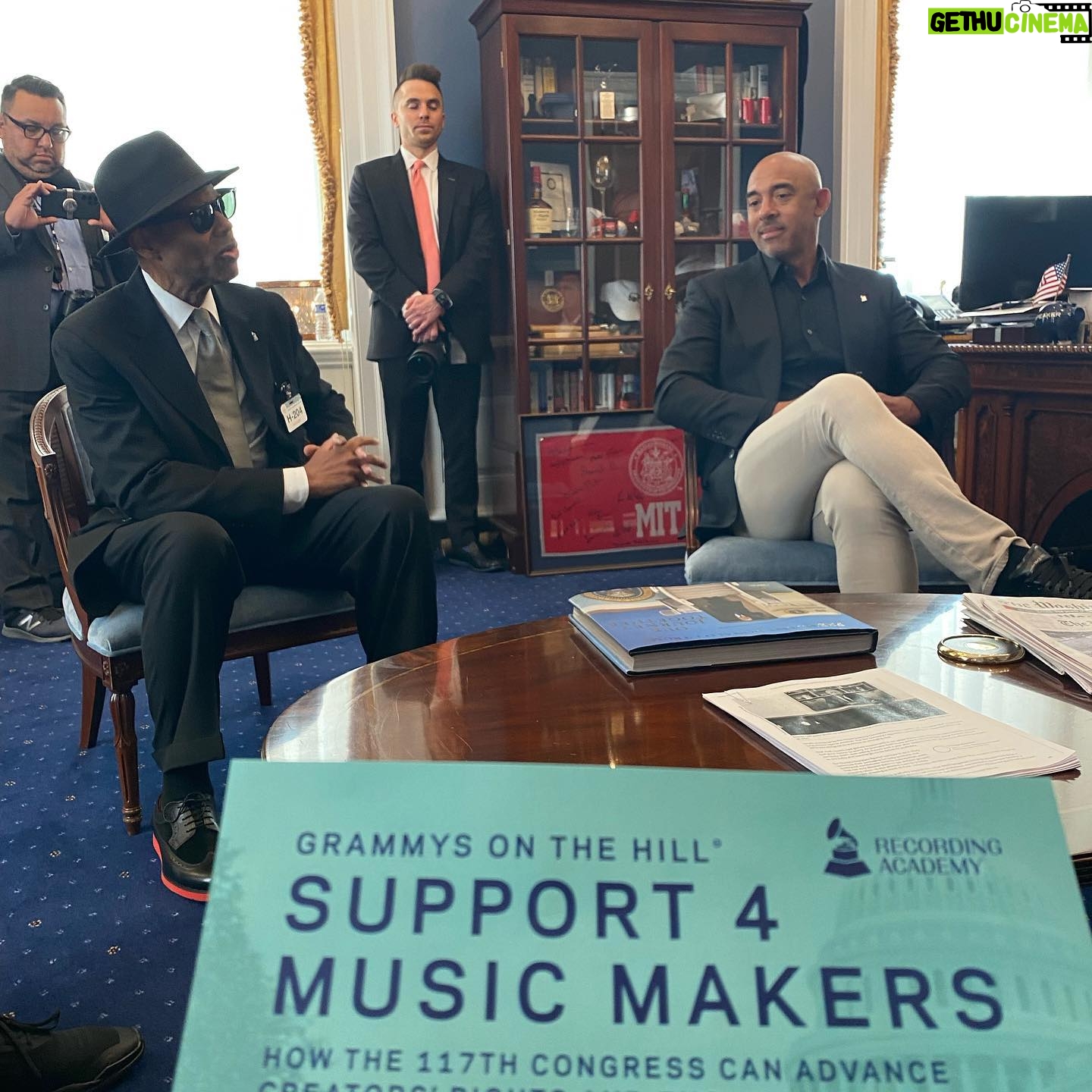 Harvey Mason Jr. - 2.4K Likes - What an unforgettable week in our nationās capitol. Iāve been to DC a few times before to advocate on behalf of music people but this trip felt extra productive. Big thanks to all the @recordingacademy members who sacrificed their time and came out to support our causes and our community! Also, thanks and respect to all the staff and leaders from both The Academy and our countryās government who bring their passion and dedication to make a positive difference in people lives all across our country. We may not all agree on whatās best, but I love and respect people who care enough to want to do the work and make things better. Finally, I donāt ever take for granted the unbelievable opportunities and truly spectacular people I am fortunate enough to get to experience in this photo dump or on any part of my lifeās journey. #attitudeofgratitude