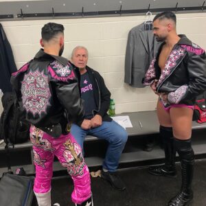 Harvinder Sihra Instagram - “The answers to what come
next will soon appear to you and if I
can offer any support or advice, you
know I'm here for you both. I'm
proud of you both.” 

Just gained all the motivation to keep the dream alive. Thanks Bret. ❤️🙏

@brethitmanhart