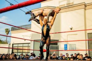 Hassan Aziz Instagram - I'm the $hit and always will be. No further questions.💪🏾 🏦 

📸: @aridealba 
@republicoflucha