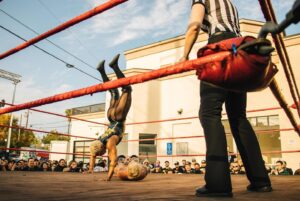 Hassan Aziz Instagram - I'm the $hit and always will be. No further questions.💪🏾 🏦 

📸: @aridealba 
@republicoflucha