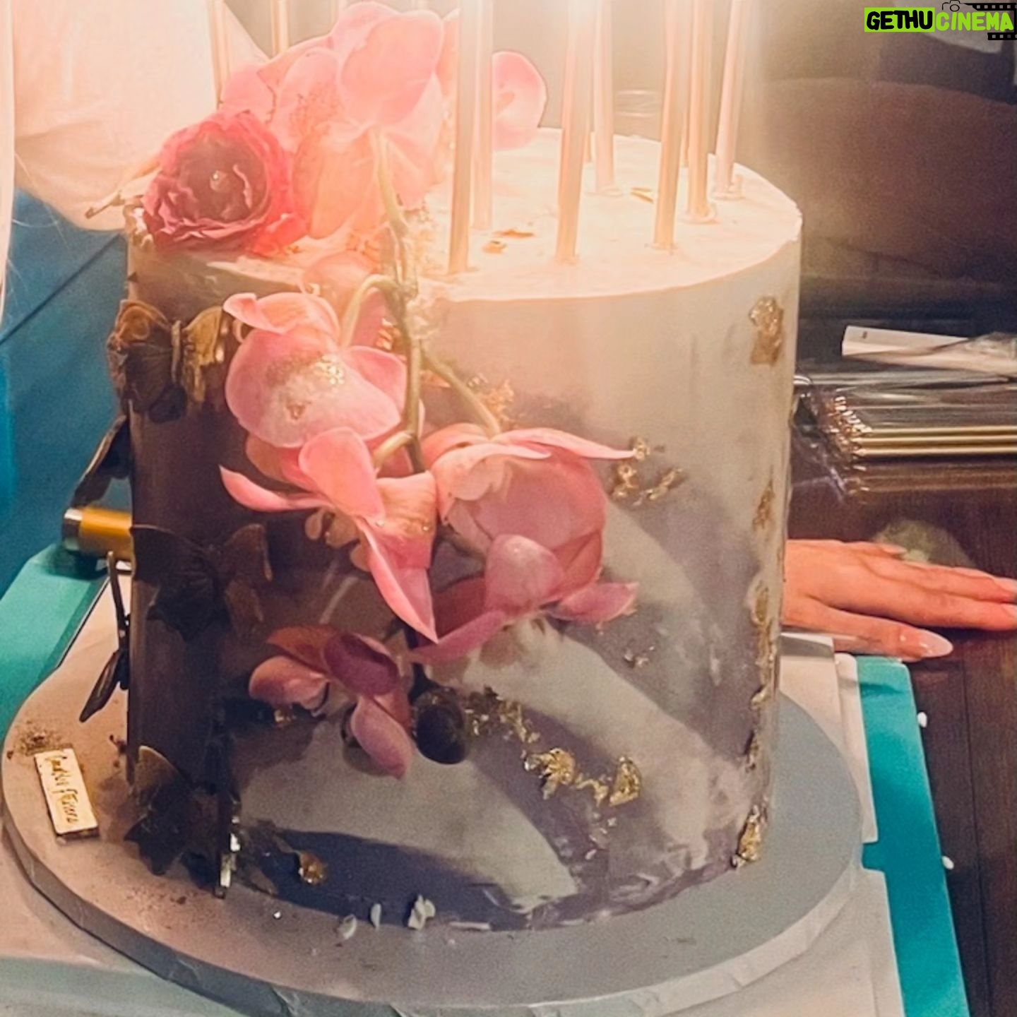Hayden Panettiere - 53.3K Likes - Couldn't have asked for a better birthday! Thank you to everyone for all the love and a special thanks to @crumbles__patisserie @createwith__katie for the most beautiful and delicious cake I've ever had!