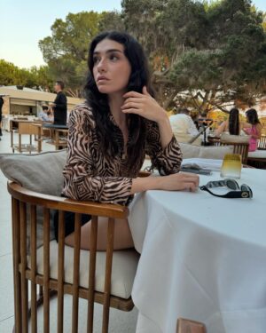 Hazar Ergüçlü Instagram - 🌞