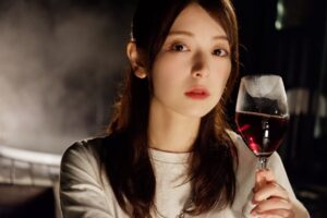 Hazuki Kimura Instagram - 一眼で撮ってもらった、湯けむりと私 🍷