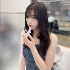 Hazuki Kimura Instagram - 理想的な色のリップをGETしました🤤
P155💞💞

#pradabeauty
#pr