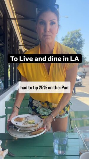 Heather McDonald Instagram - I tipped 25% percent. #la #restaurant #food #comedy #juicyscoop #tips #tip #standup #jokes #heathermcdonald @thebrandyhoward @mrjuliegoldman