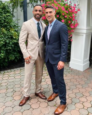 Hector "Ektor" Silva Instagram - At Angelo & Lucia Disorbo’s wedding ! It’s giving 🤌🏽🇮🇹 ! #Weddings #LoveIsLove #MenInSuits #GayCouples #Hey #Handsome