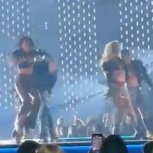 Hector "Ektor" Silva Instagram - Swipe left for some amazing moments lived at the @latinamas last week in #LasVegas ! 
Forever grateful to @houseofsam.la @slaughteration @paulmorente @francenehalili @staciflood @___jamescollins___ @marcelwilson Thank you for another beast of award show! 🙌🏽
Felt so good to be sharing the stage again with some of my #LA peeps! This cast 🔥🔥🔥 So much love! 🫶🏽
#DanaPaola #DavidBisbal #ManuelTurizo #OlgaTañon