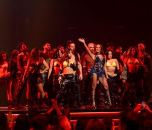 Hector "Ektor" Silva Instagram - [Swipe to watch the performance] Another one for the books with one of my favorite artists @anitta 👑🇧🇷! 
Special shout out to choreo. @alexnavac & asst. @josephine_remy what a pleasure working with you two, you guys are amazing! Thank you🔥🙏🏽 

Forever grateful to @houseofsam.la for another epic @premiolonuestro with some incredible individuals! 🙌🏽🙌🏽🙌🏽🫶🏽

#Anitta #PremioLoNuestro #Dancer #LiveTV #Perform #OjosDeViento #Brazil #Boricua