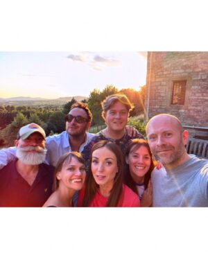 Helen George Instagram - The best weekend with the best of friends, keep swiping for 🍄‍🟫 🍄‍🟫🍄‍🟫