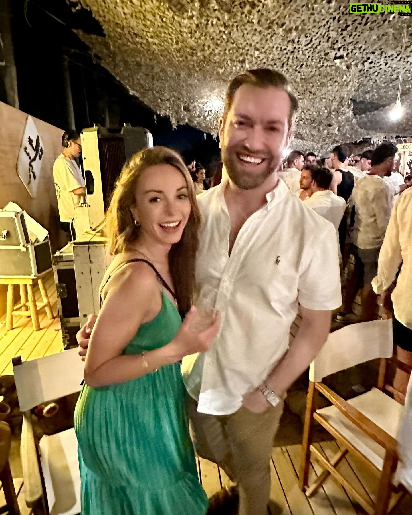Helen George - 14.3K Likes - Puglia with my wonderful friends 🇮🇹 thank you @yvette_robinson_ and @yvette_robinson_ for such a wonderful trip and my best friends, husbands- @ryspeaks and @oliverthorntonhome for being wonderful and the best traveling pals a gal could wish for 😘