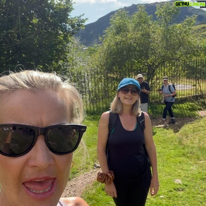 Helen Skelton - 21.4K Likes - Feel free to stick around ☀️🕶️
🌲🗻🏃♀️🌊🏊
#summer #freshair #outdoors #lakes #fells #nationalpark #walks