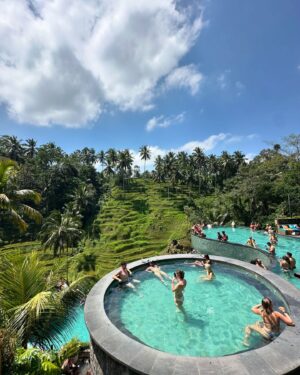 Helena Costa Instagram - Que sítio incrível! #cretya #ubud