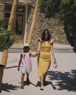Helga Krapf Instagram - Memories from 🇬🇷 which I never posted until now because I’ve been in my Instagram burnout era X social media identity crisis without realizing it. 😂🤣

Posting this now, 2 years after, because it was a really nice time and these are memories I wanna revisit with Amelie in a few years. 🖼️ 🫶