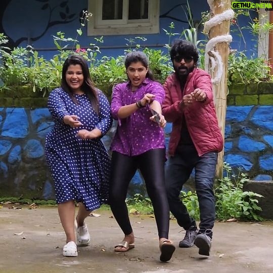 Hema Dayal - 56.8K Likes - Trending song 😂😂
@smokeyhavenresort
#anuselva #hemadayal #hemadayal18 #trending #instagood #instagram #instalike #dance #kodaikanal