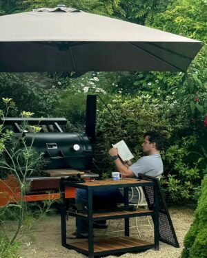 Henry Cavill Instagram - Doesn't get much better than this!

I'd like to thank Aaron Dembski-Bowden, Mother Nature, Matt the Gardener, coffee, and BBQ for allowing me to have this moment. 

#IReadGood

#NatureGreen

#SmokingMeats