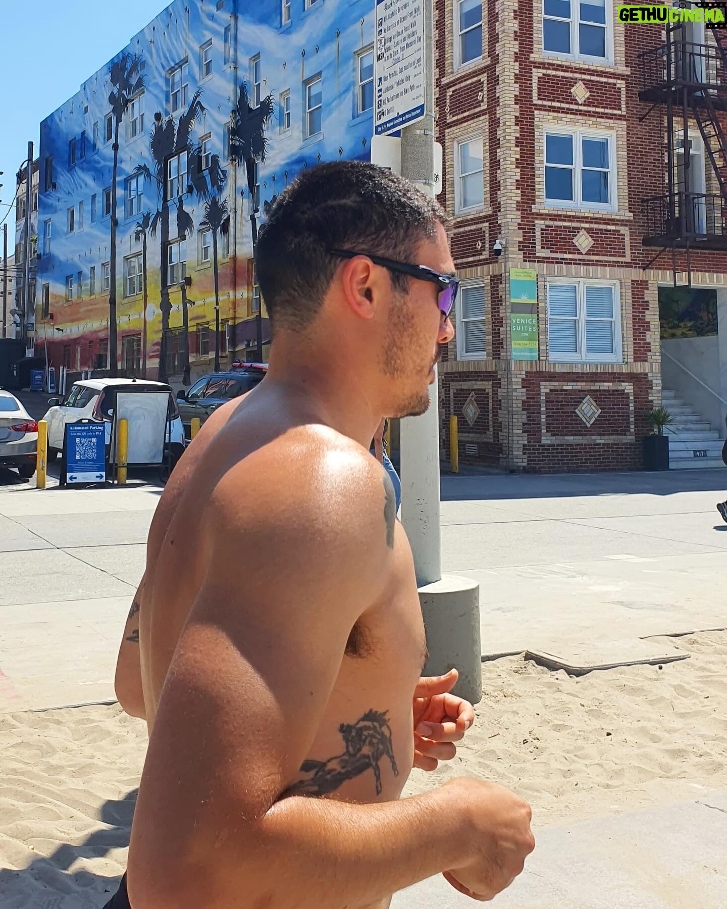 Henry Golding - 24.3K Likes - Venice boardwalk steez @banditrunning 🏃🏻