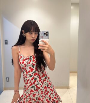 Heo Young-ji Instagram - こんかいわOSAKAだ！！！いきましょう❤️