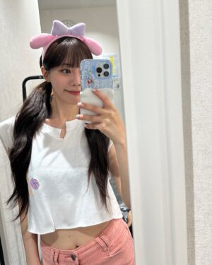 Heo Young-ji Instagram - .
Tokyo #KARASIA2024 めっちゃ楽しかったよ
わたしのデビュー10しゅうねんをいわってくれてもありがとうございます ❤️
いまからOskaだ！！まってね❤️
도쿄 카라시아2024 완전 즐거웠어요
영지의 데뷔10주년도 축하해줘서 너무 고맙습니다!
이제 오사카다! 기다려줘!!