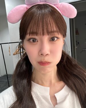 Heo Young-ji Instagram - .
Tokyo #KARASIA2024 めっちゃ楽しかったよ
わたしのデビュー10しゅうねんをいわってくれてもありがとうございます ❤️
いまからOskaだ！！まってね❤️
도쿄 카라시아2024 완전 즐거웠어요
영지의 데뷔10주년도 축하해줘서 너무 고맙습니다!
이제 오사카다! 기다려줘!!