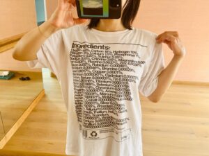 Hikaru Utada Instagram - My favourite house T-shirt (and part time pyjama). 

家でしか着ない大好きなTシャツ(時々パジャマ)。ロンドンの科学博物館で買ったかな？人間の原材料が書いてあるの。賞味期限も笑