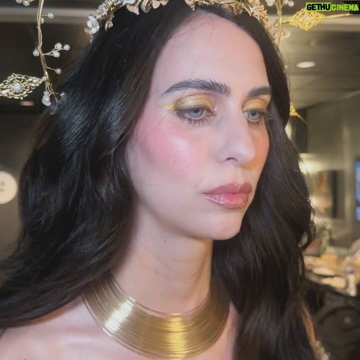 Hila Klein - 105.4K Likes - Last night was a dream
sold out show at the Greek?????
Still can’t believe it, this is a night I’ll cherish forever
Thank you so much to everyone that came to the show, you guys are all the most sweet beautiful talented people! Thank you also to everyone who tuned in and watched online we felt you in spirit <3
Thank you also to our most bestest number 1 crew, who worked so hard and endlessly to put so much detail into every bit and make the best show possible, and the most special thank you to my husband who puts on such an entertaining show I don’t know how he does it!!