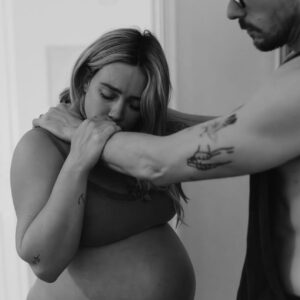 Hilary Duff Instagram - This is my third time talking with @doctorberlin about my journey through pregnancy, birth & beyond. If you know me you know this is one of my favorite topics that I’m totally fascinated by. I am humbled that I’ve gotten to grow and birth four babies but the true journey is in day to day life with them. Learning all their quirks, feeling their love and watching their footsteps on their path to becoming exactly who they’re meant to be has and continues to change me, my heart and my soul for the better. Some days you’re shown what you’re made of, others are smooth sailing filled with giggles and appreciation. ☝🏻 sign me up for all of it. If you’re interested take a listen - sending love to everyone out there grindin this summer and praying for the return of school haha