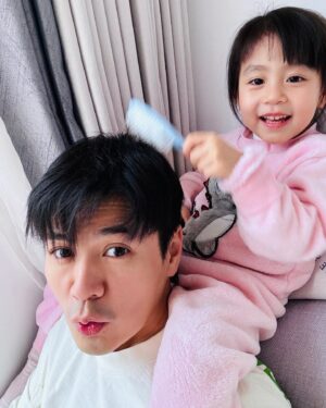 Him Law Instagram - 愛你一輩子❤️❤️