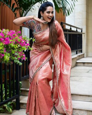 Himaja Instagram - 🫶🏻 Can’t wait to watch myself in #devara