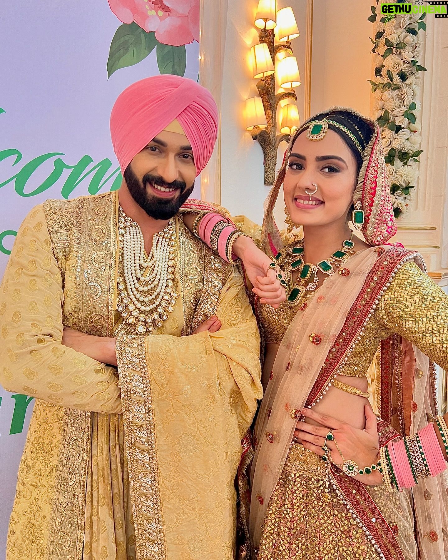 Himanshi Parashar - 52.7K Likes - Last #sahanday post from #sahan and #guran
Thanks for your love and support for our jodi and our show.❤️
We love you and will miss posting for you (our fans) as much as you are going to miss us.🤗🤗