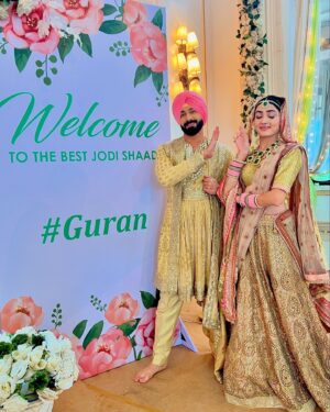 Himanshi Parashar Instagram - Last #sahanday post from #sahan and #guran 
Thanks for your love and support for our jodi and our show.❤️
We love you and will miss posting for you (our fans) as much as you are going to miss us.🤗🤗