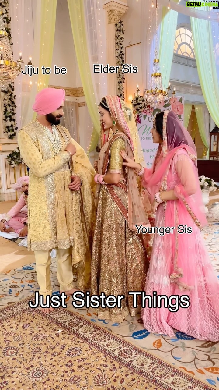 Himanshi Parashar - 127.5K Likes - We finally made this one @prachirthakur__official 😅
Special appearance @vijayendrakumeria 😂
.
#justsisterthings #TeriMeriDoriyaann