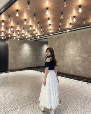 Hina Ishizaki Instagram - ⁡
涼しい場所を探し求めてる🫨🍃💙