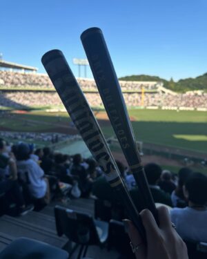 Hina Kagei Instagram - _
オリックス×楽天戦 始球式務めさせていただきました
初の始球式は思った以上に緊張せず、会場の熱気やグラウンドから見える景色を楽しみながら投げれました！
コツコツと練習してかっこいい姿を見せれるように頑張ったので
また後日、別で写真や動画あげさせて下さい。笑

そして大和コネクト証券の新CMで私が演じた コネクトさん も
初お披露目でした🙂‍↕️今後、流れるCM コネクトダンス
是非みんな真似して踊ってね〜^ - ^
貴重な経験をありがとうございました。