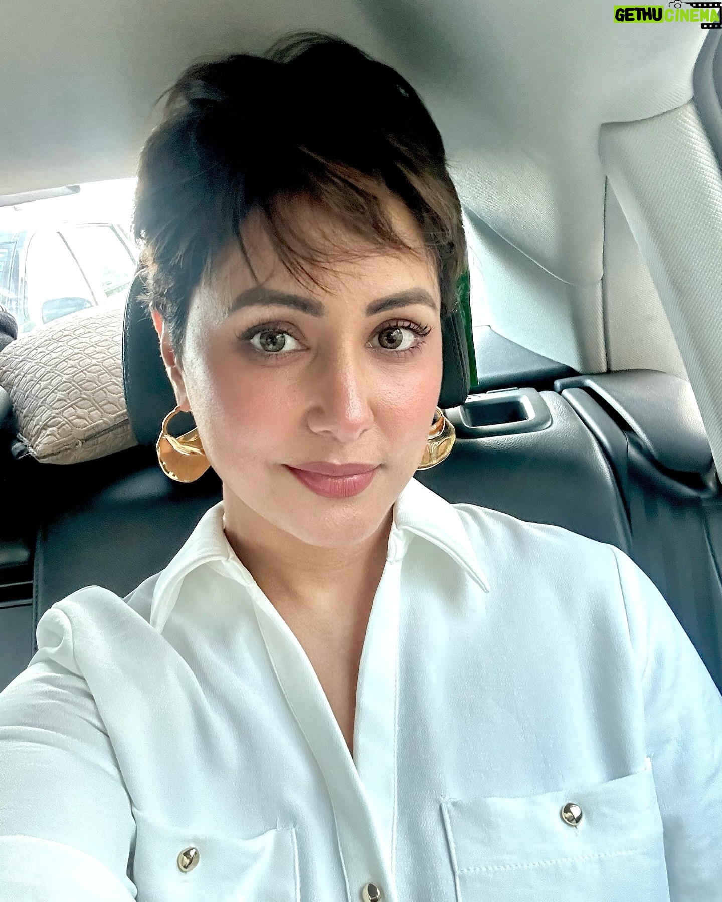 Hina Khan - 2 Million Likes - Keep Going Hon ❤️🩹
#HOPE