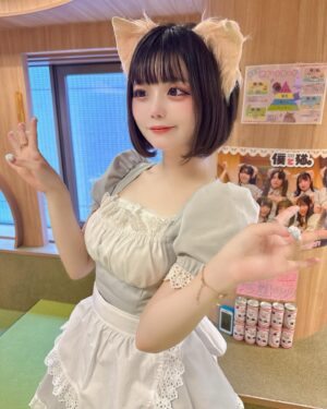 Hina Koyama Instagram - ﾒｲﾂのiPhoneカメラにしたのとタレ目メイクにしたの変？(υ´•̥ ﻌ •̥`υ)