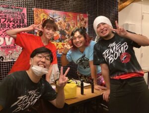 Hiromu Takahashi Instagram - 八王子はいつもヒロムちゃんを、いやみんなを楽しませてくれるんだ、素敵でしょ☺️
ありがとう八王子。

#新日ちゃんぴおん。 ＃八王子
#ハハハ八王子 #大進亭
#都まんじゅう
#八王子のAbbeyRoad
#横川下原公園