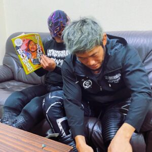Hiromu Takahashi Instagram - みんなもゲットして読んでくれてる？？

( #HIROMUBOMB に限らず、雑誌や新聞、有料サイトを無断転載するのはダメ！ページの写真撮ってSNSにアップしないでに！もちろん表紙とか公開されてるものはむしろオッケーうれぽに👌)