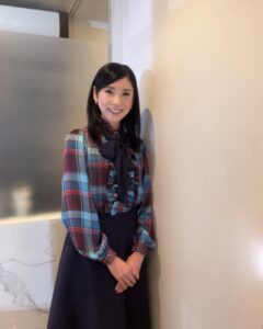 Actress Hitomi Kuroki HD Photos and Wallpapers August 2025