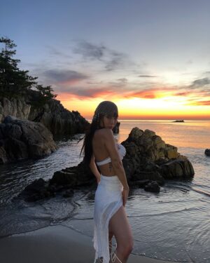 Honey J Instagram - #기카노보
배경 그림아님. 실사임
진짜 너무 예뻤고 진짜 너무 고생했음 ✨🌊
